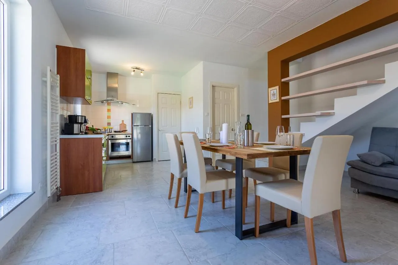 Holiday home Villa Mali Raj Silo